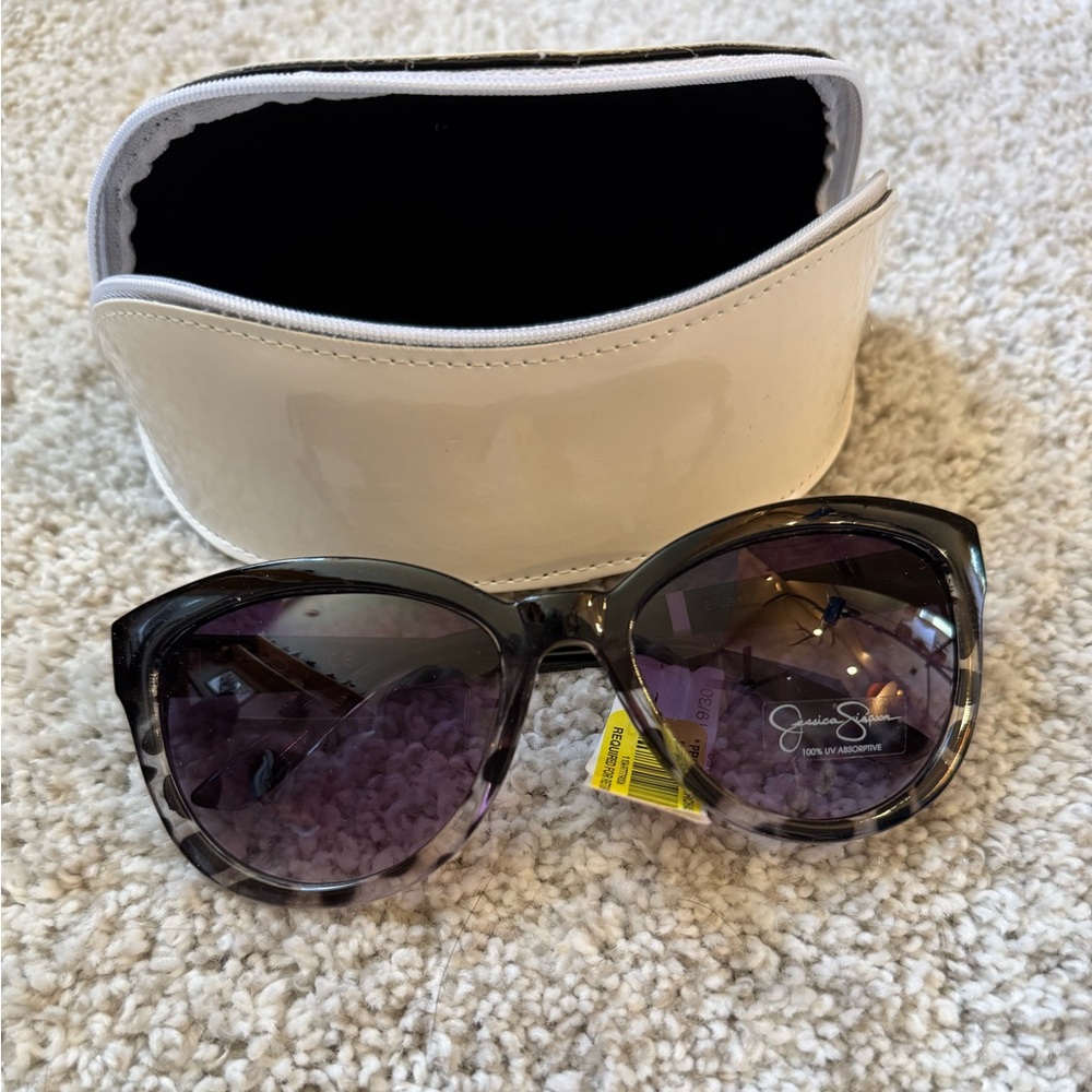 Jessica Simpson Gray Tortoise Cat-Eye Sunglasses with Purple Lenses